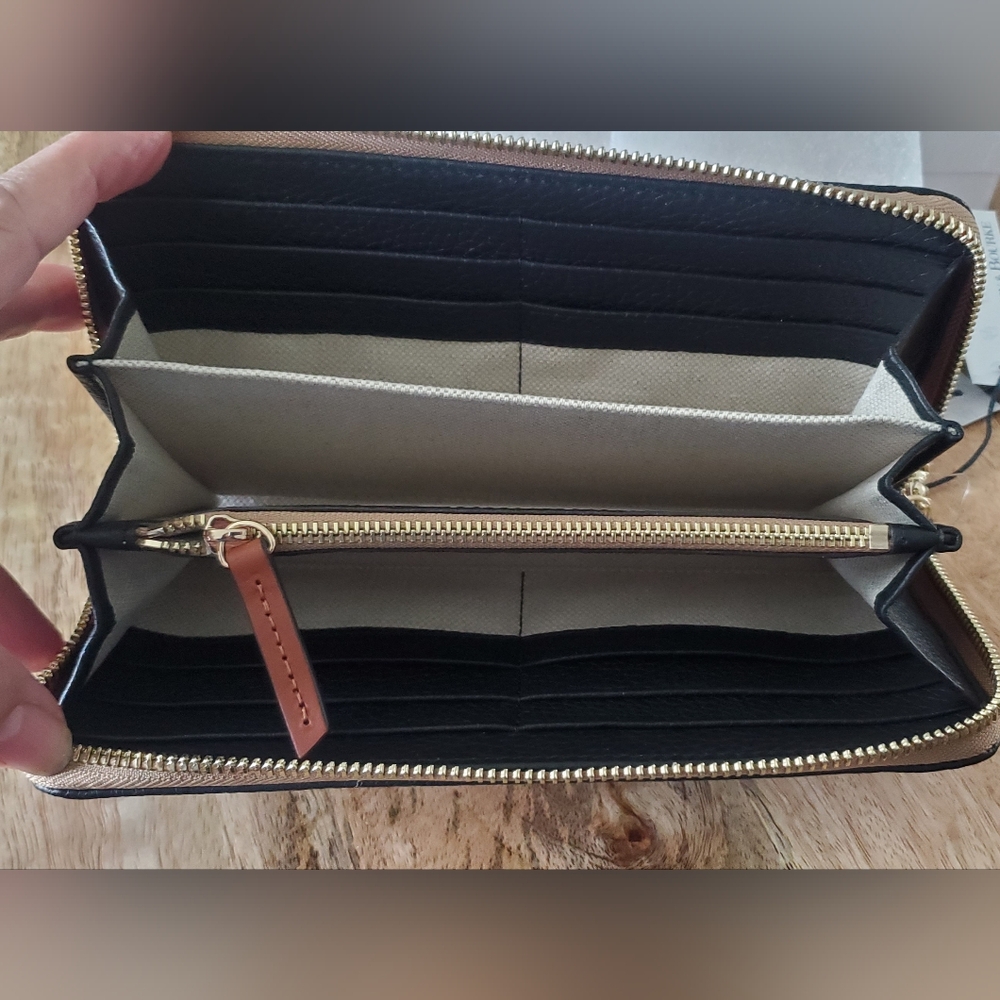 New Dooney & Bourke Pebble Grain Leather Large Zip Around Wallet Black - Picture 3 of 6